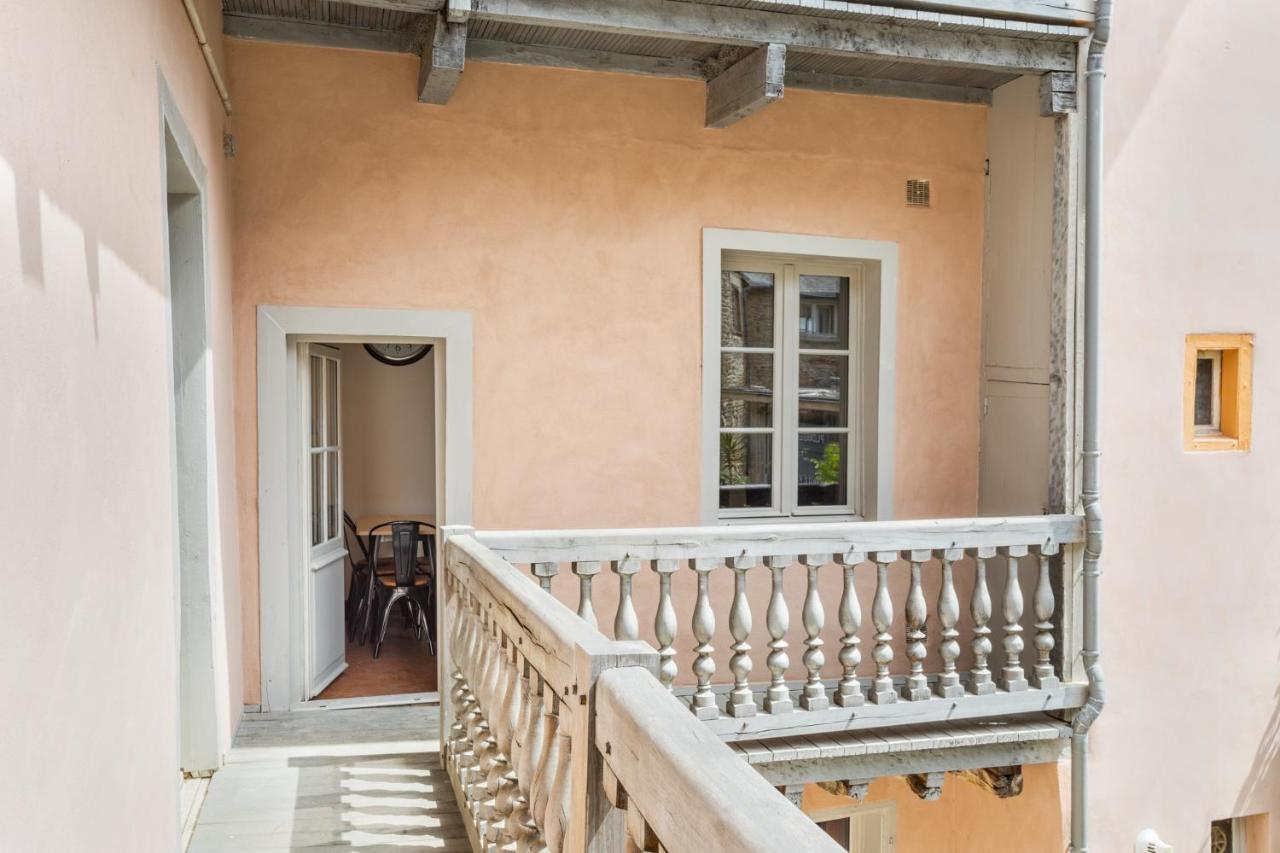 Dame De Coeur - Appartement Spacieux En Plein Centre Historique Rennes Exterior foto